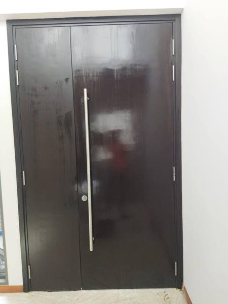 Double entrance door, walnut varnish